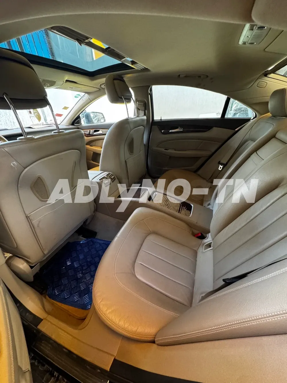 ? Mercedes CLS 550 V8 Biturbo ? ✅ 105 Km ✅ 30CV Essence ✅ 2012 ? - 55815005 ? Disponible à siliana à Siliana - Photo 7
