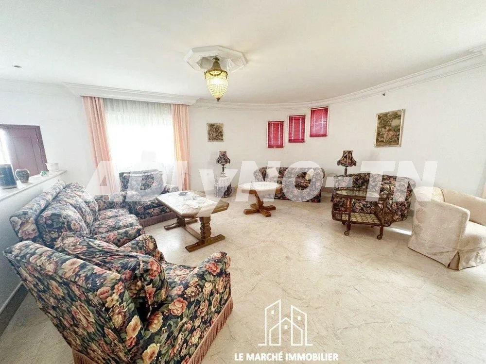 Villa plein pied de 541m² en S4 au Manar 1 à Tunis - Photo 3