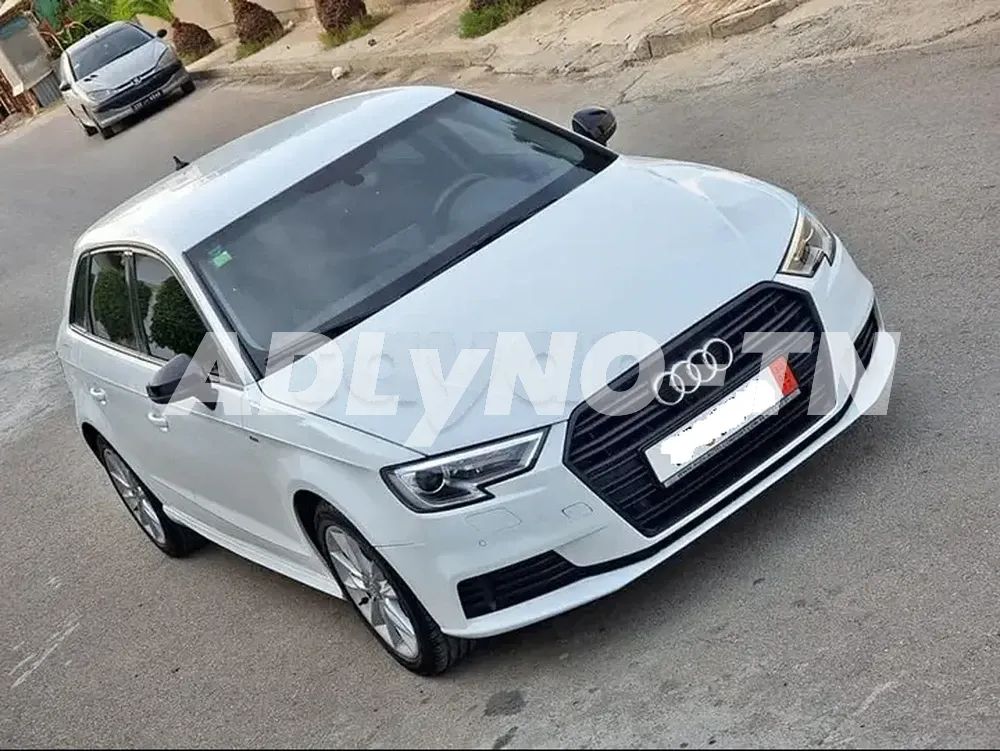 Volkswagen Golf 8 Life