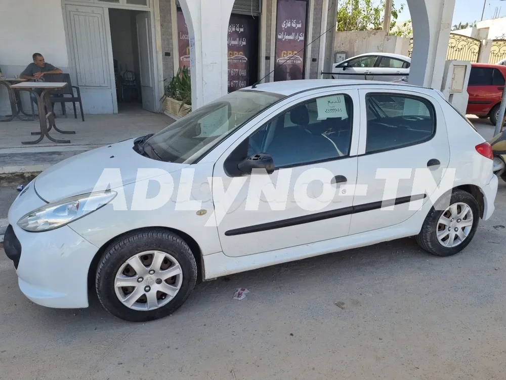 A vendre 206+ à Sfax - Photo 1