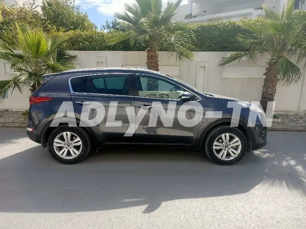 Kia Sportage BVA essence à Tunis - Photo 4