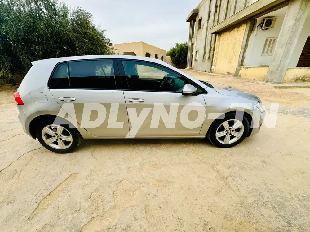 Golf 7 TSI à Kairouan - Photo 2
