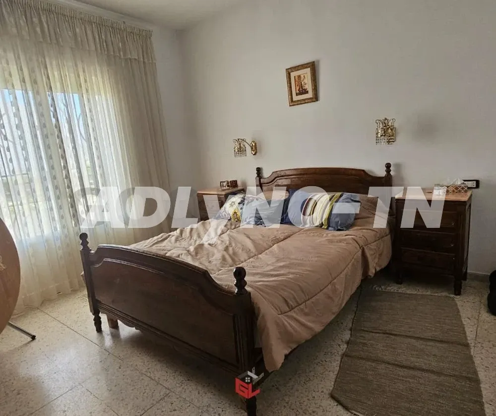 A Vendre Villa Sur Un Terrain De 622m² À Menzah 9 à Tunis - Photo 6