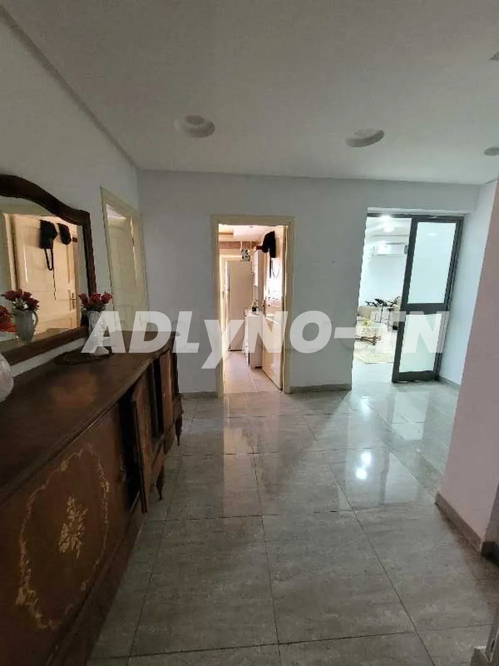 منزل للبيع + appartement في حي شاكر برج الطويل بجانب المدرسة الخاصة سقراط 25359580 58523146 à Ariana - Photo 8