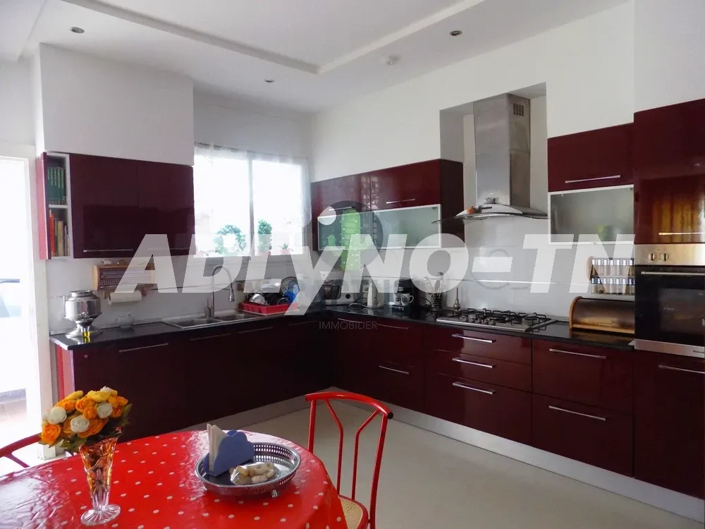 À vendre Villa de 500m² sur un Terrain de 436m² avec deux appartements à Nabeul à Nabeul - Photo 3