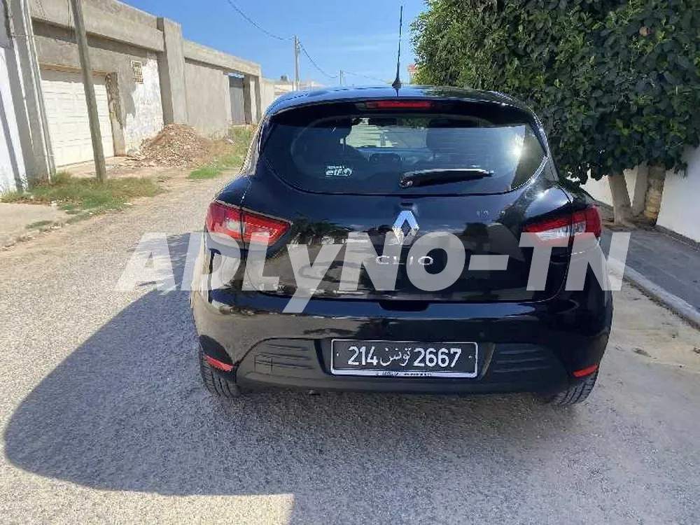 clio 1ère main 4 cilender à Sfax - Photo 8