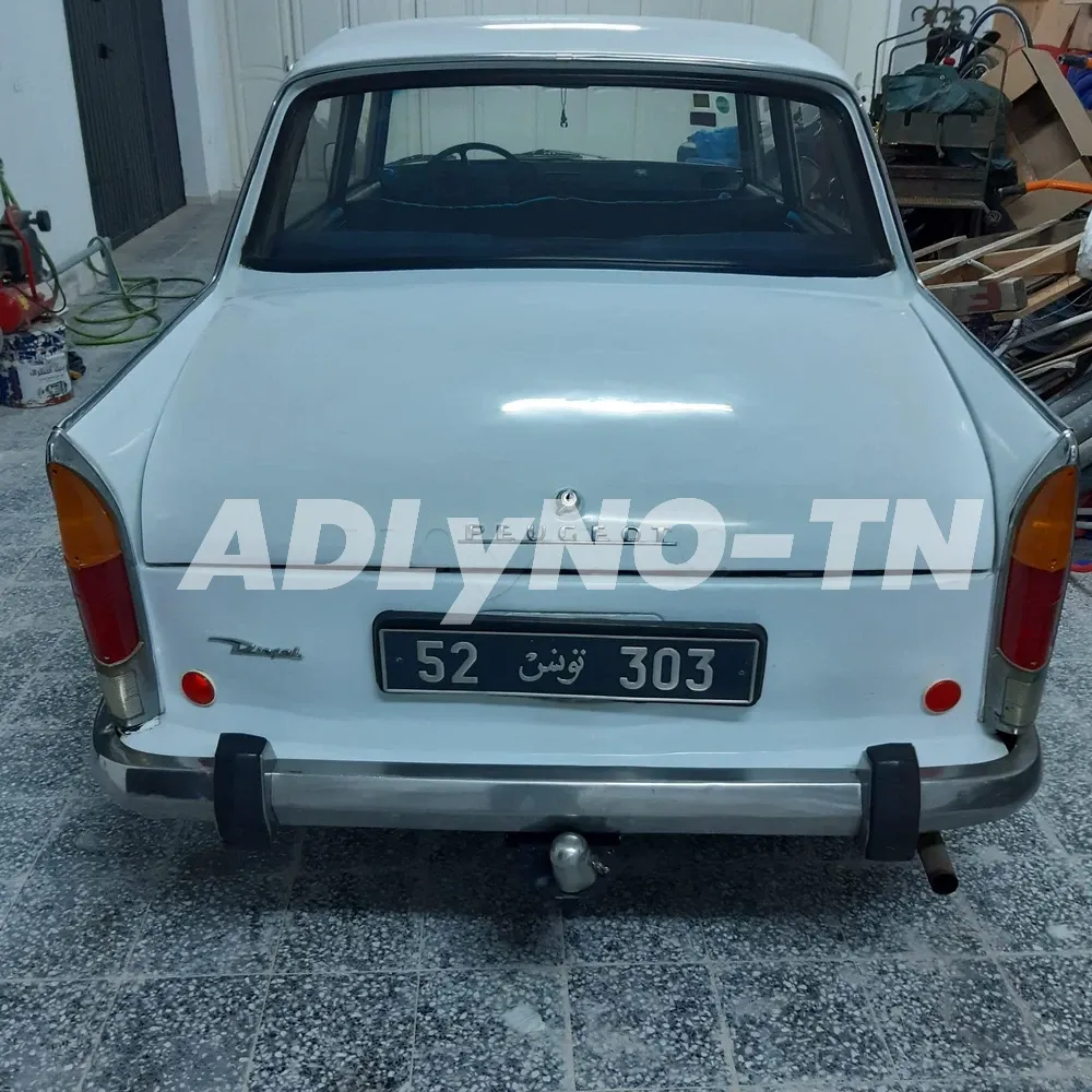 Peugeot 404 à sousse - Photo 1