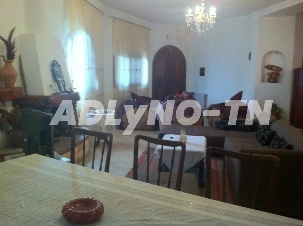 ? Villa S+4 A ARIANA CITÉ Riadh El Andalous ? à Ariana - Photo 2