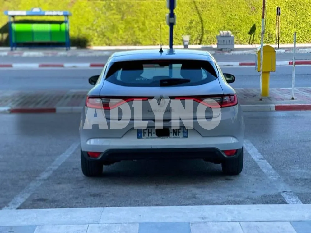MEGANE 4 ZEN TT OPTIONS IMPORTE NEUVE à Monastir - Photo 3