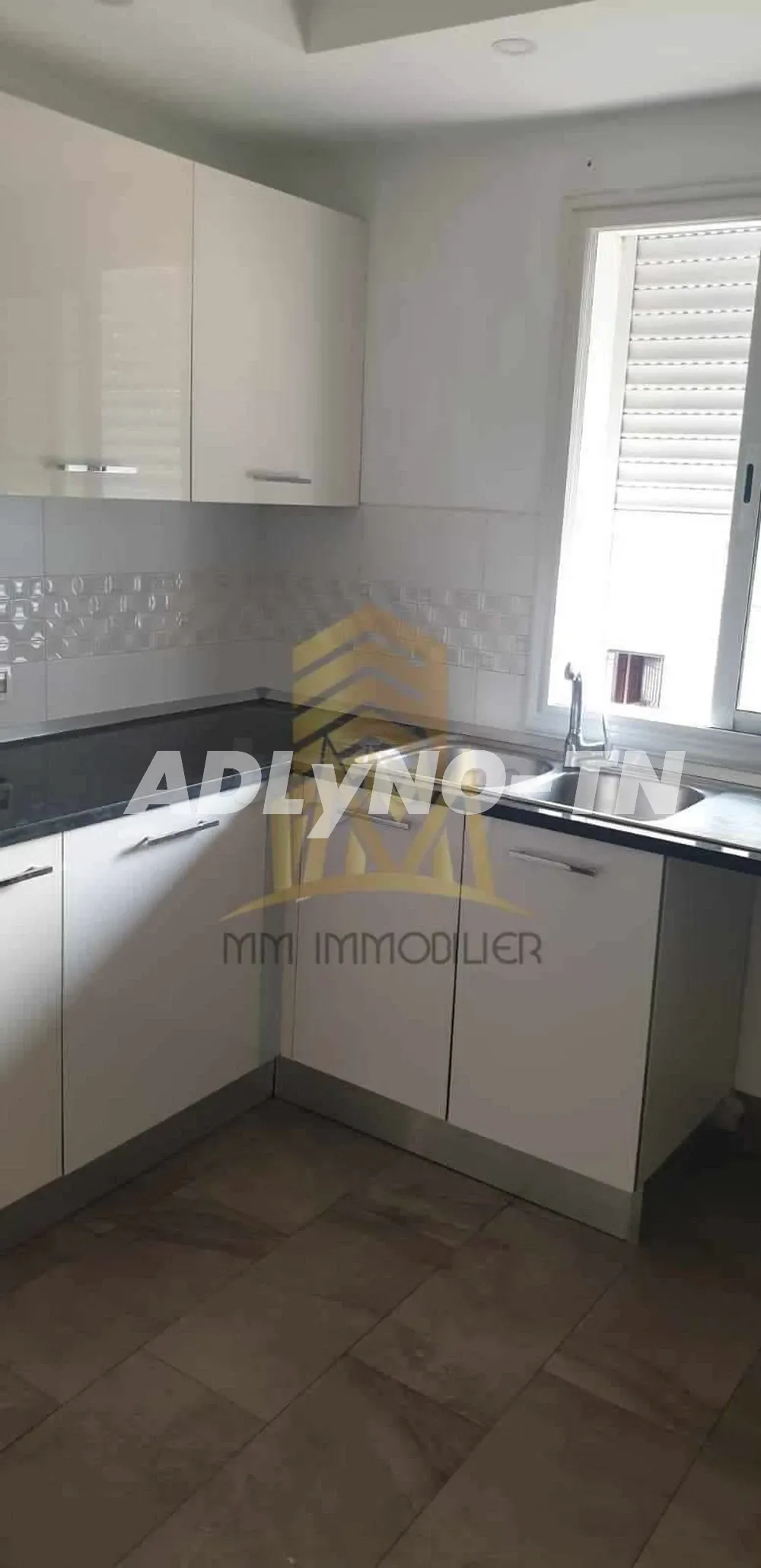 à vendre s+2 à cité el Ghazela à Ariana - Photo 2