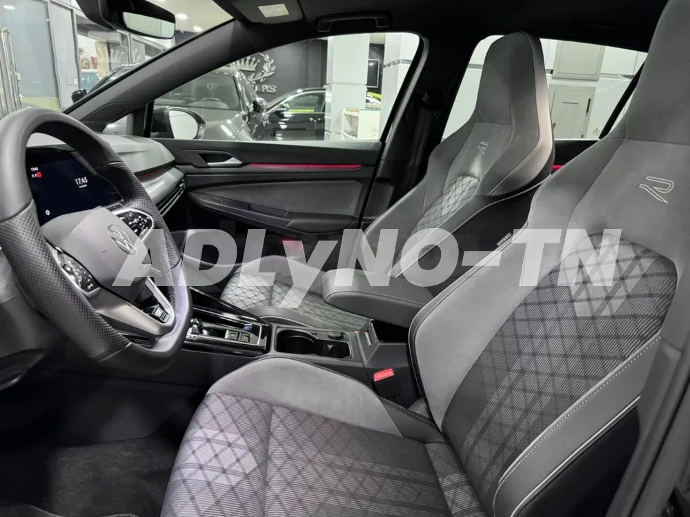 Golf 8 importée de Allemagne 1,5 eTSI avec 4 cylindres Tu 246 à Tunis - Photo 6