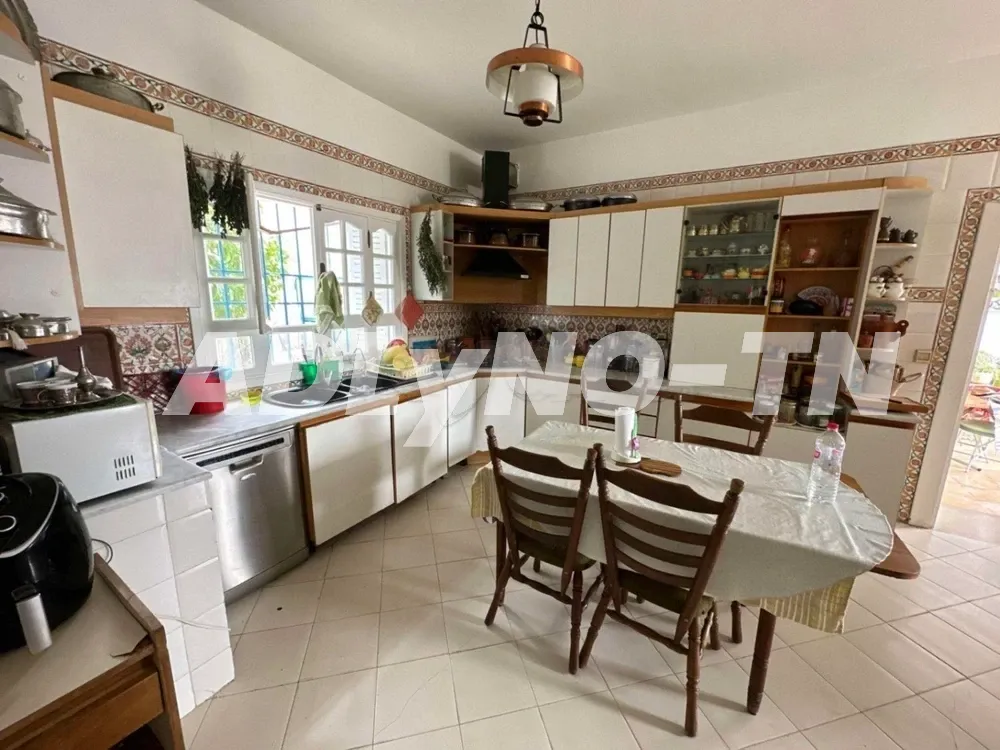 Duplex S+3 avec piscine et jardin à Ennasr 2 à Ariana - Photo 6