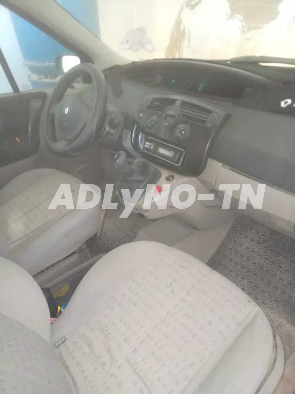 renault scenic à Kasserine - Photo 2