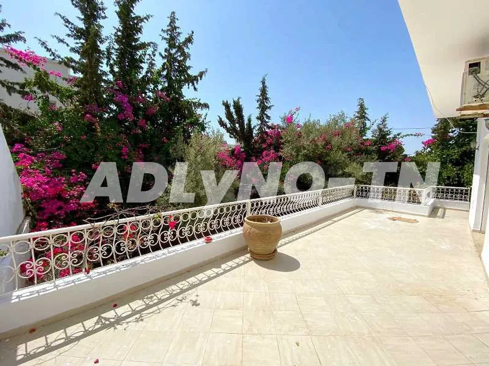 Magnifique villa jumelée avec jardin à Ariana - Photo 1
