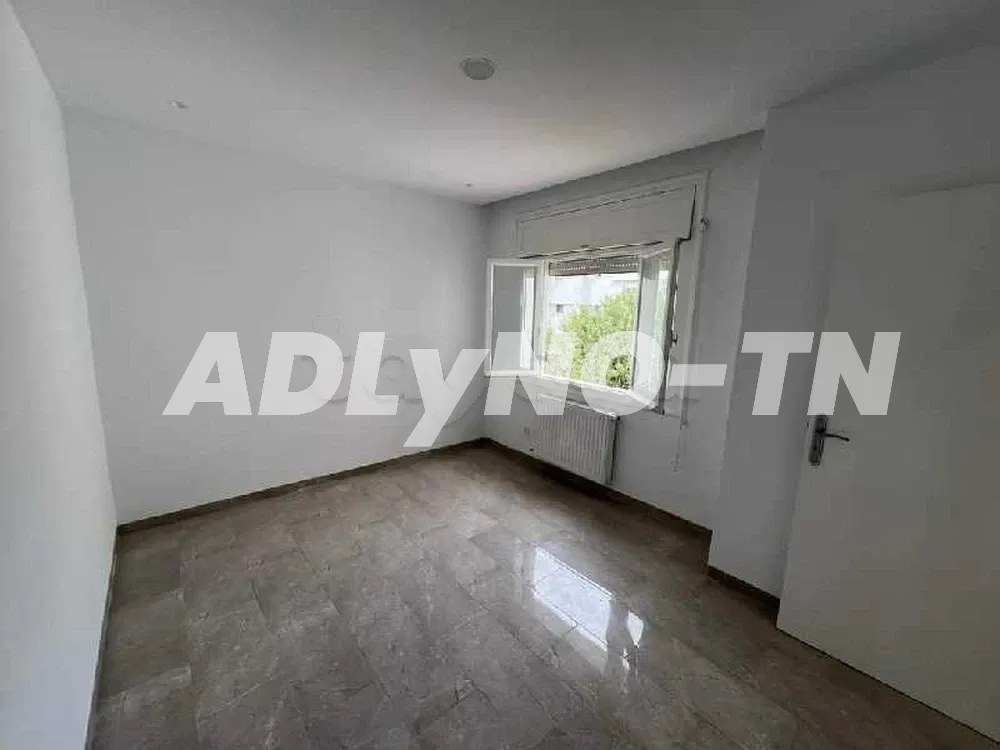 APPARTEMENT s+2 à Nord Hilton Mutuelle ville à Tunis - Photo 6