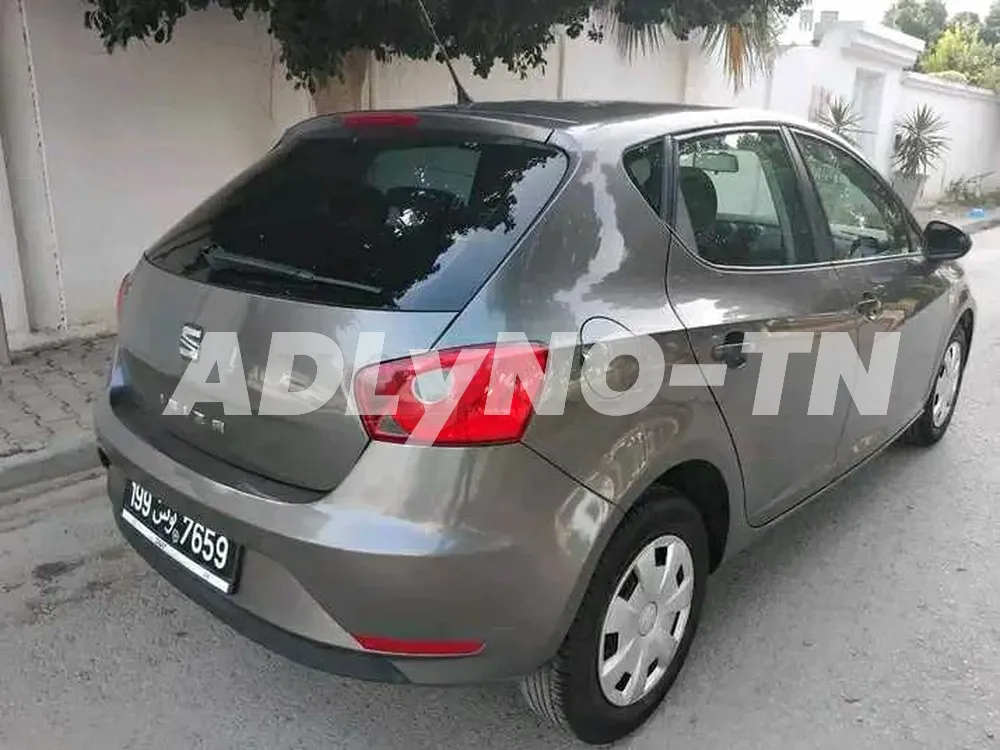 SEAT IBIZA PREMIÈRE MAIN EN TRÈS BON ÉTAT à Bizerte - Photo 3