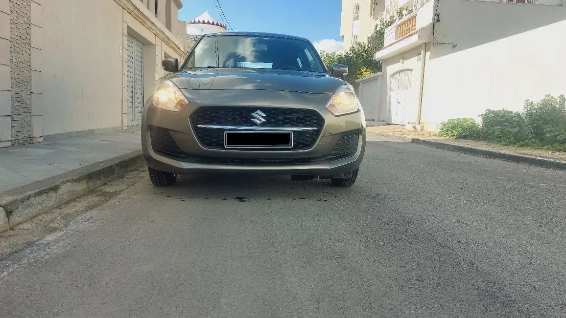 suzuki swift quasi-neuf à Tunis - Photo 7
