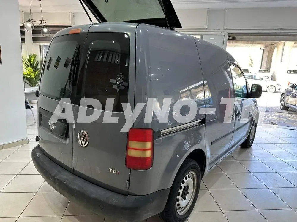 Volkswagen Caddy à Ben Arous - Photo 9