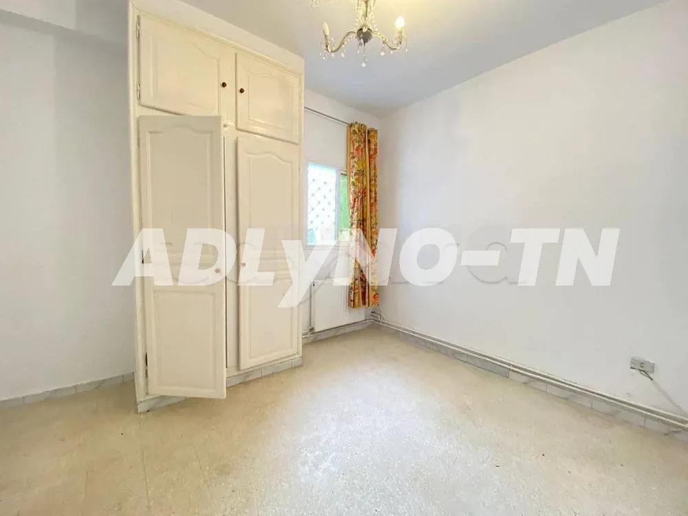 Etage de villa en Location à Ennasr 2 à Ariana - Photo 7