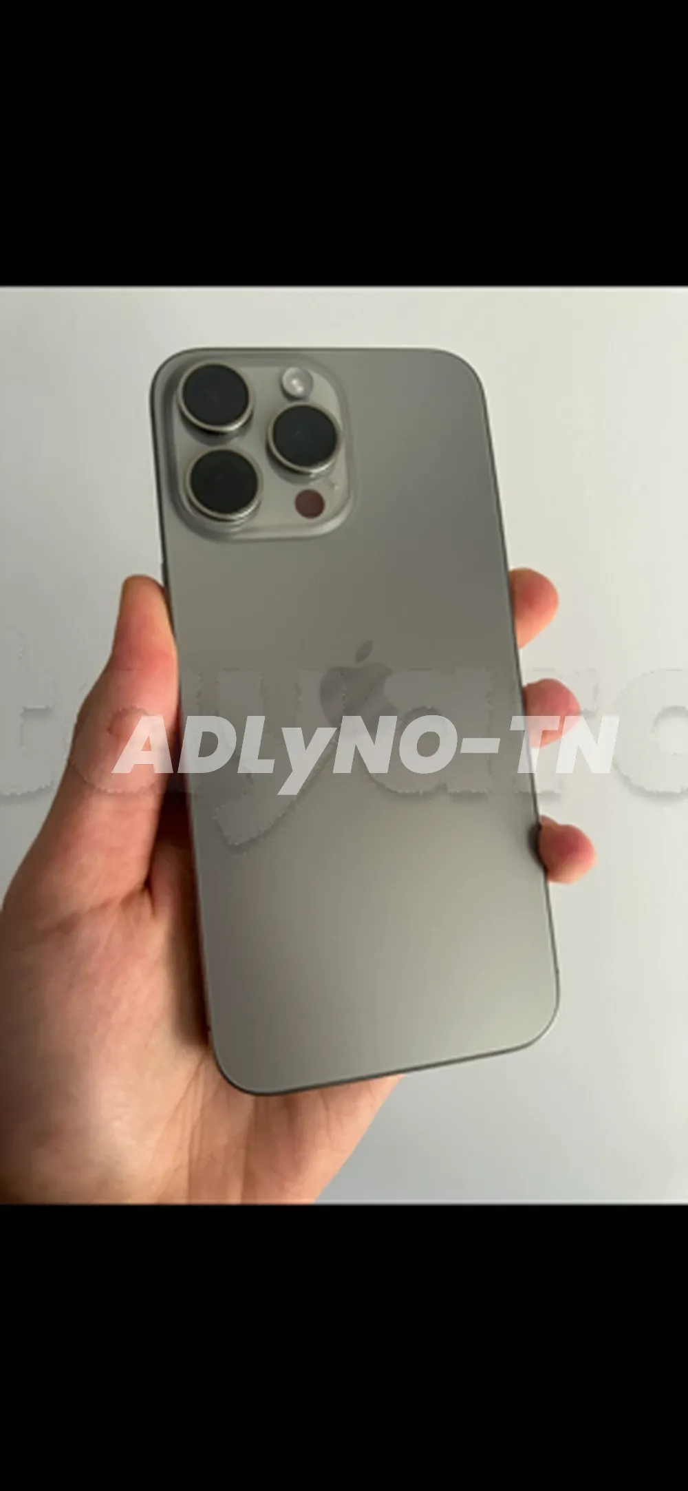 iPhone 15 Pro Max 256G bloqué opérateur américain tt en marche sauf puce matemchich tel d'origine batterie 100% jamais réparé prix 2450d tel 20172643 à Tunis - Photo 1