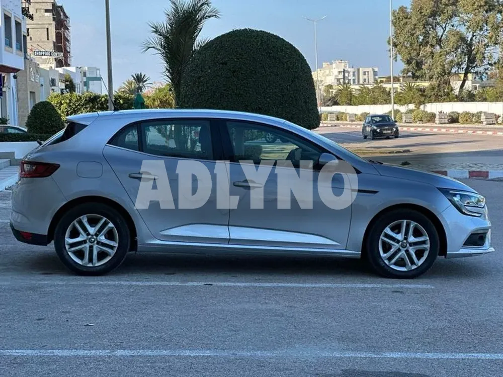 MEGANE 4 ZEN TT OPTIONS IMPORTE NEUVE à Monastir - Photo 1