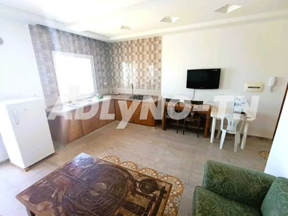 Etage de villa meublé en location à Manouba - Photo 1