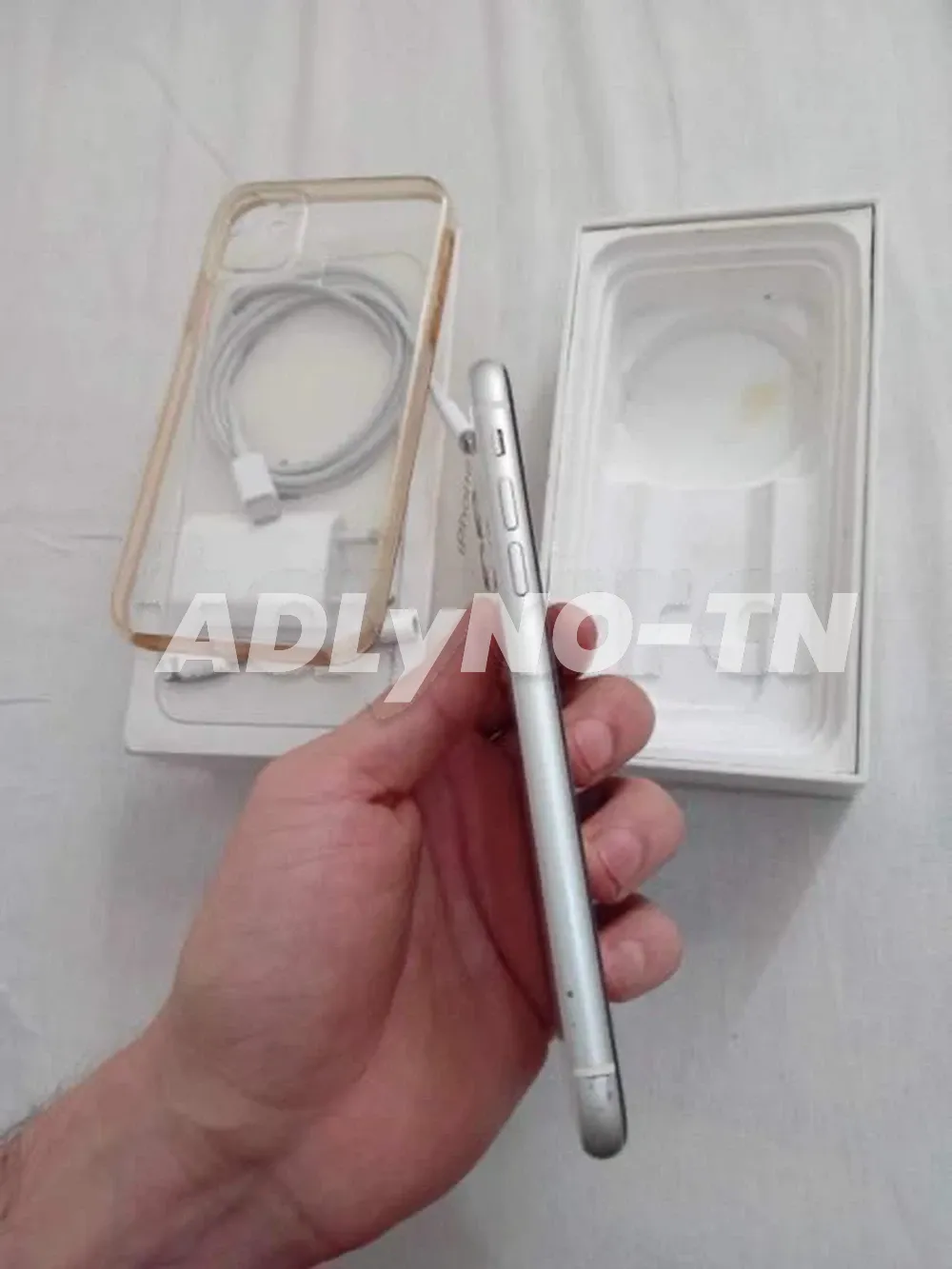 IPHONE 11 64GB BLANC 79% BATTERIE ? à Tunis - Photo 3