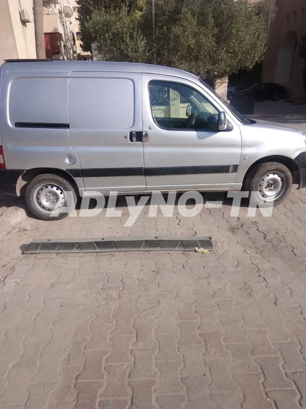 Vendre berlingo 1.9 à Sfax - Photo 2