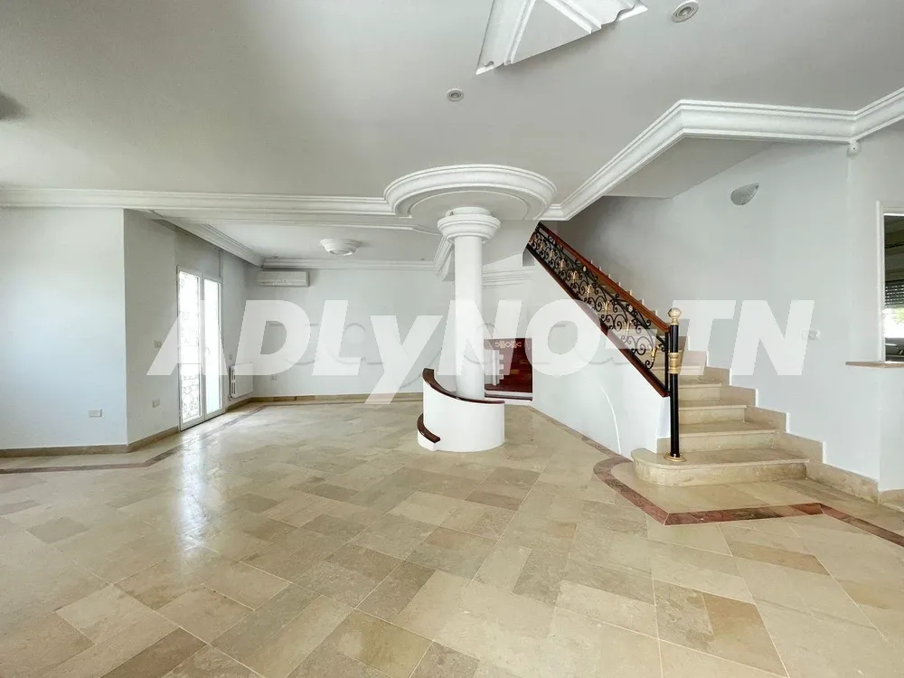 Villa individuelle 412m² à La petite Ariana à Ariana - Photo 1