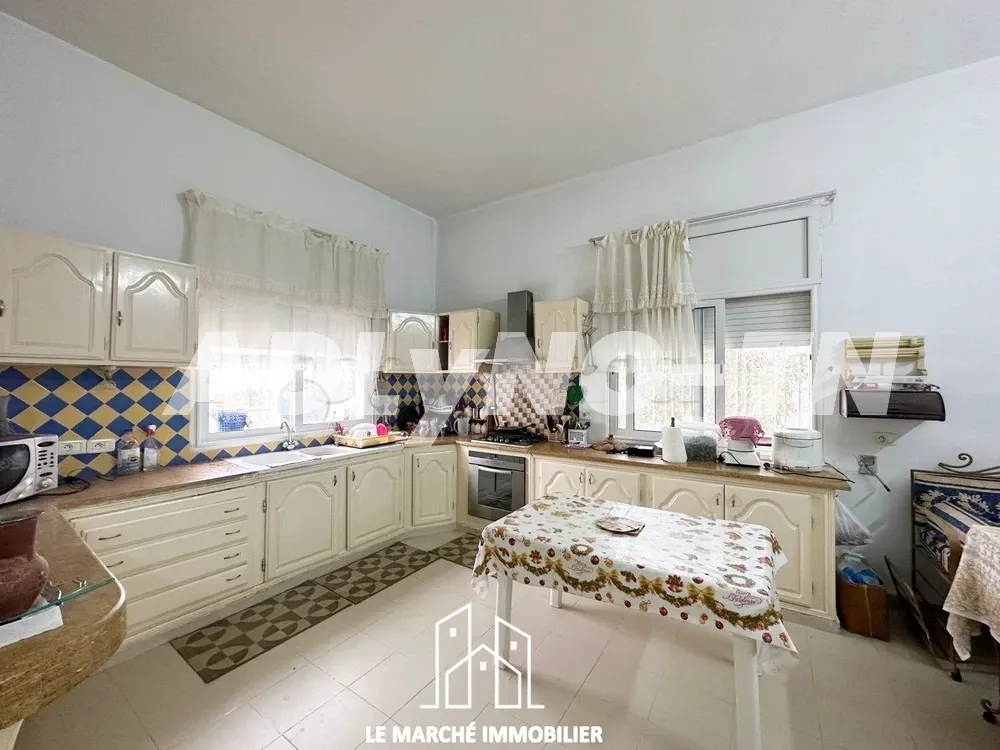 Villa plein pied de 541m² en S4 au Manar 1 à Tunis - Photo 6