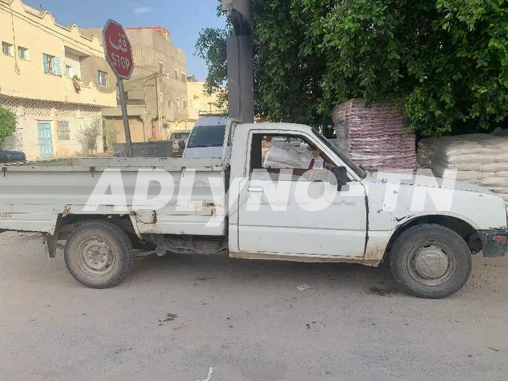 Isuzu cabine à Kairouan - Photo 1