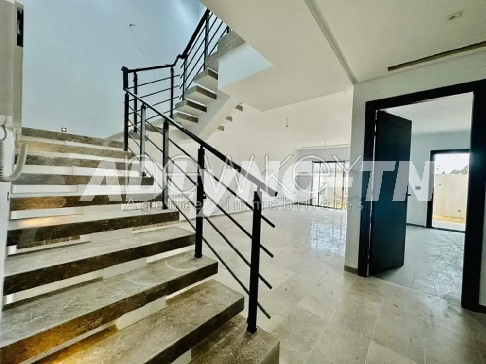 Un Duplex Neuf S+3 à vendre à La Soukra à Ariana - Photo 2