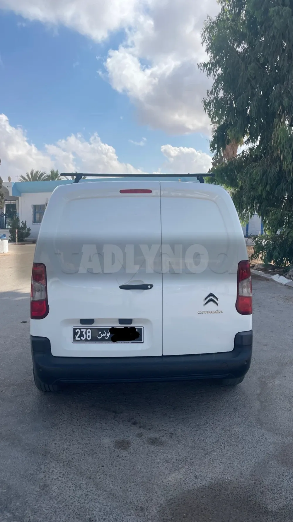 Berlingo 2019 3places à Medenine - Photo 2