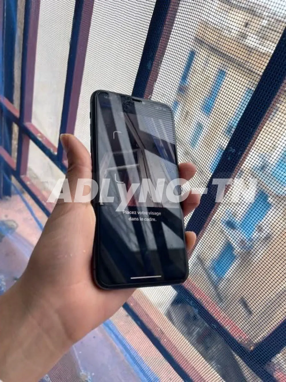 iPhone 11 pro max 256 go à Tunis - Photo 2