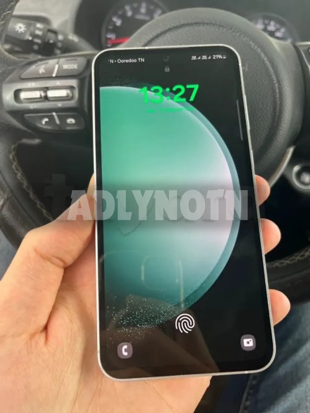 Samsung S23 FE 128/8 5G état neuf parfaite peu servi importé officiel aucun défaut tt en marche jamais réparé avec son câble facture et garantie prix 1350dt tel 20172643 à Tunis - Photo 7