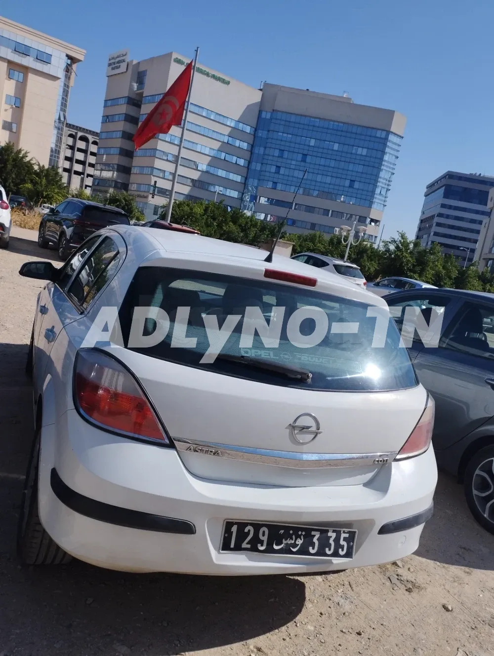A vendre Opel Astra H à Tunis - Photo 2