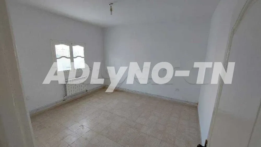 Etage de Villa Cité La Gazelle à Ariana - Photo 3