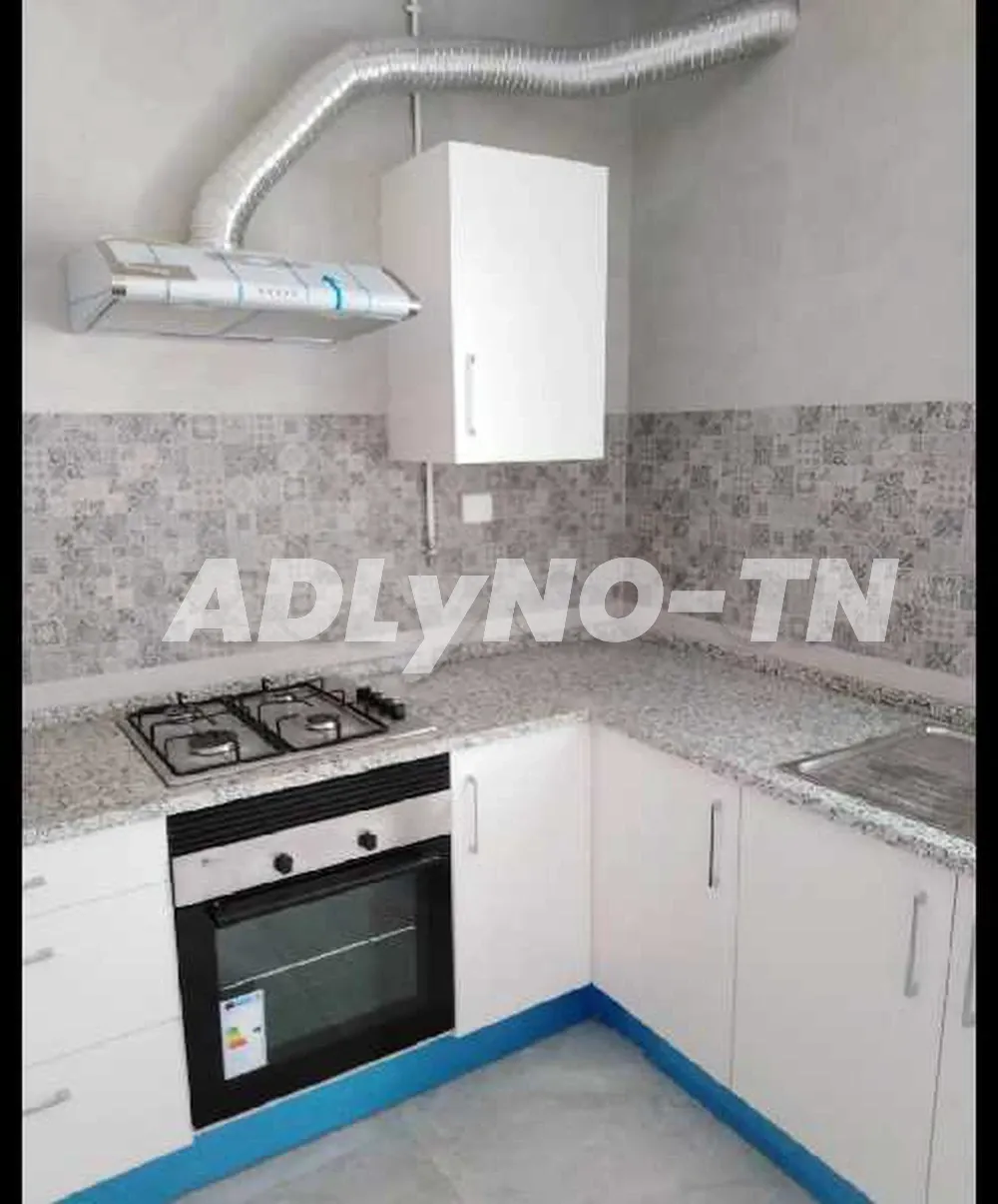 Appartement S+3 meublé à Gammarth 