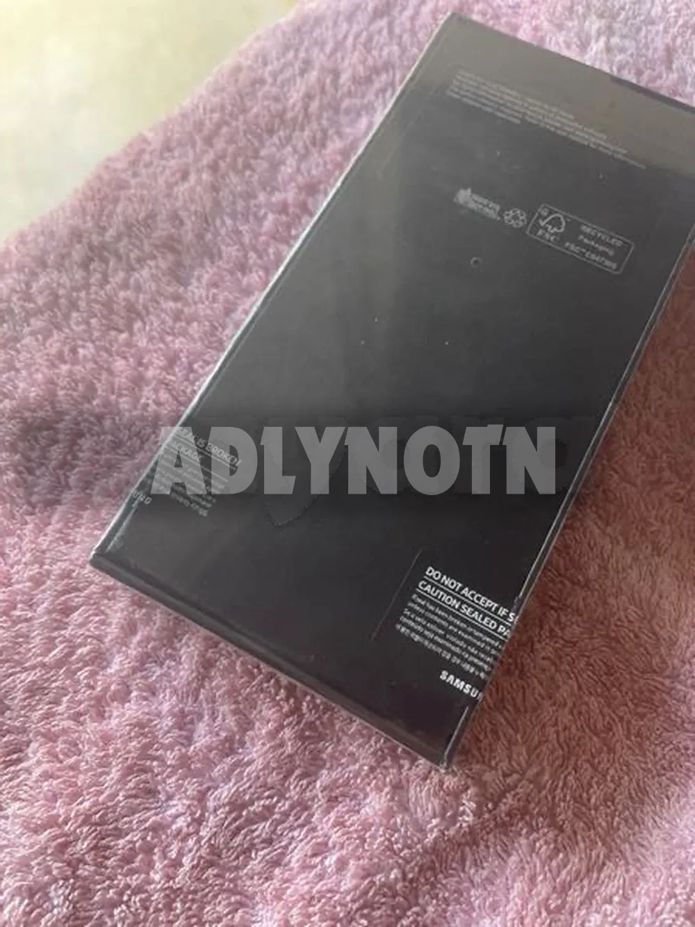 Samsung Z FliP 4 Rose Gold 256G cacheté blister jamais ouvert avec facture et garantie prix 1450 tel 20172643 à Tunis - Photo 2