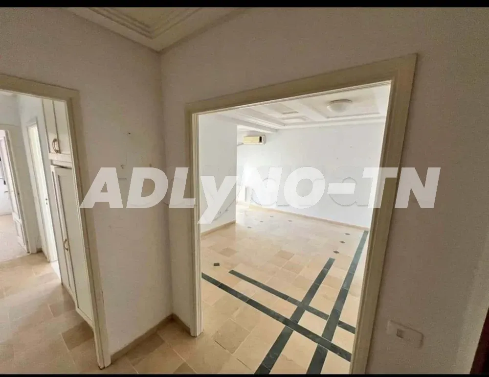 a vendre un appartement s2 a l'aouina cité wahat à Tunis - Photo 2