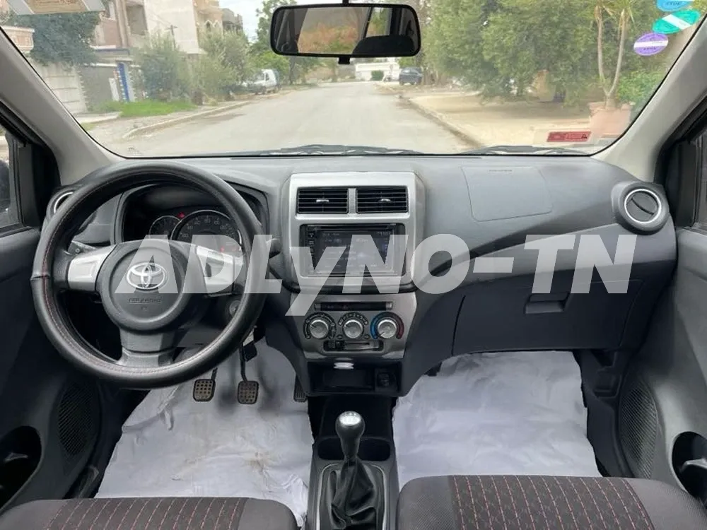 Toyota Agya dans l’emballage à Nabeul - Photo 6