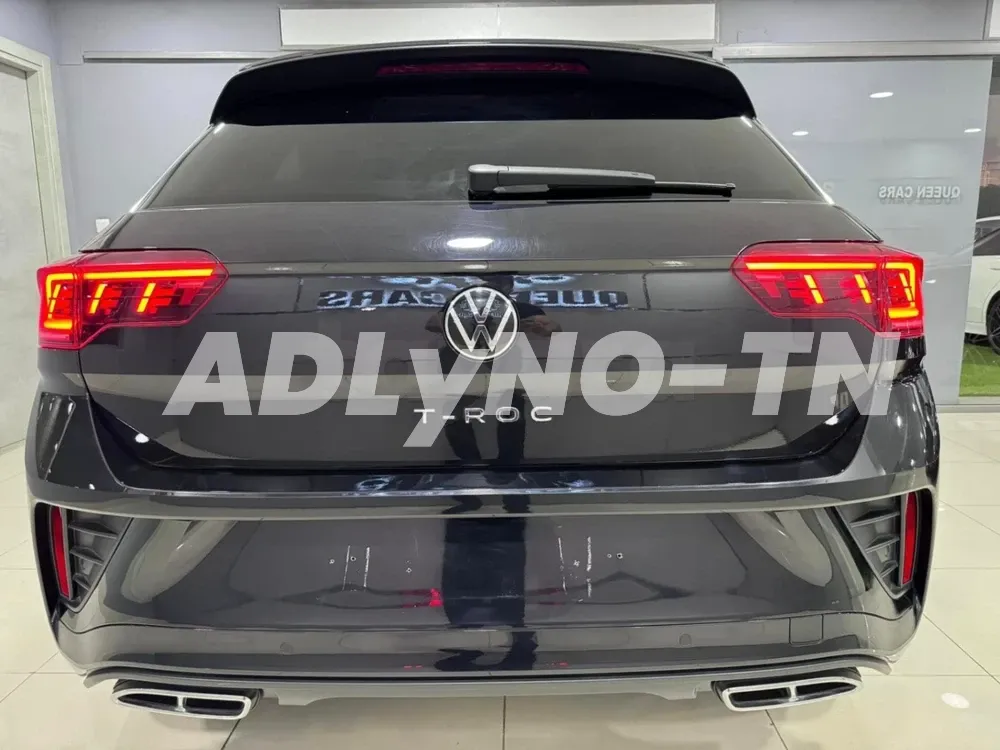 T ROC importée de Allemagne 1,5 eTSI avec 4 cylindres Tu 246 à Tunis - Photo 3