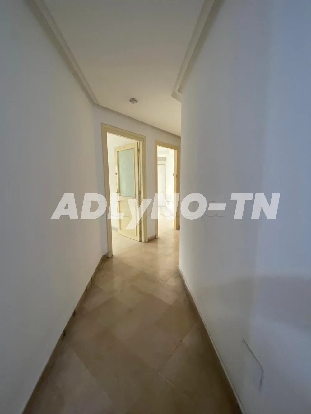A louer étage 400 m² 13 pièces a Lafayette à Tunis - Photo 6