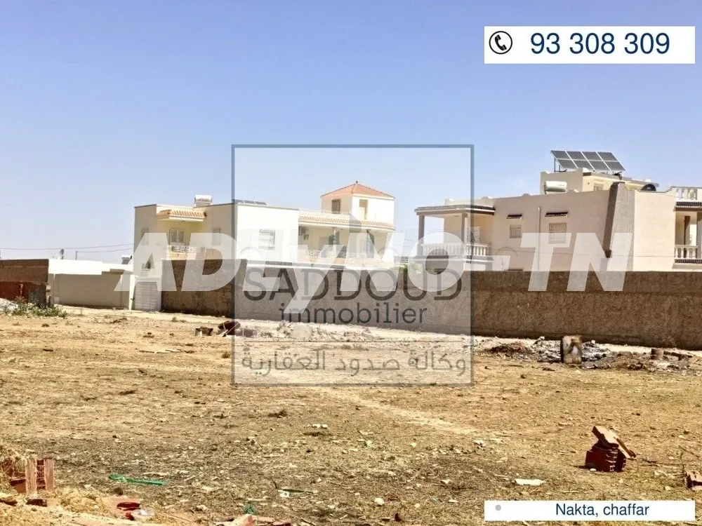 للبيع قطع ارض مرخصة للبناء مساحة من: 420م² الى 550م² بنقطة, طريق قابس كم 22 à Sfax - Photo 4