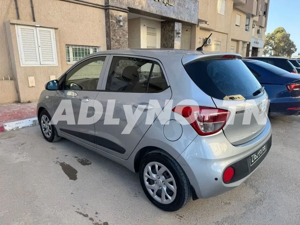 hyundai Grand i10 boite auto à Tunis - Photo 2