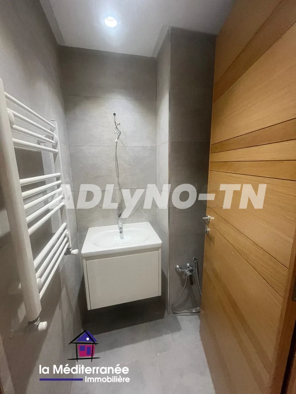A Vendre Triplex jamais habité à Chotrana 3 à Ariana - Photo 4