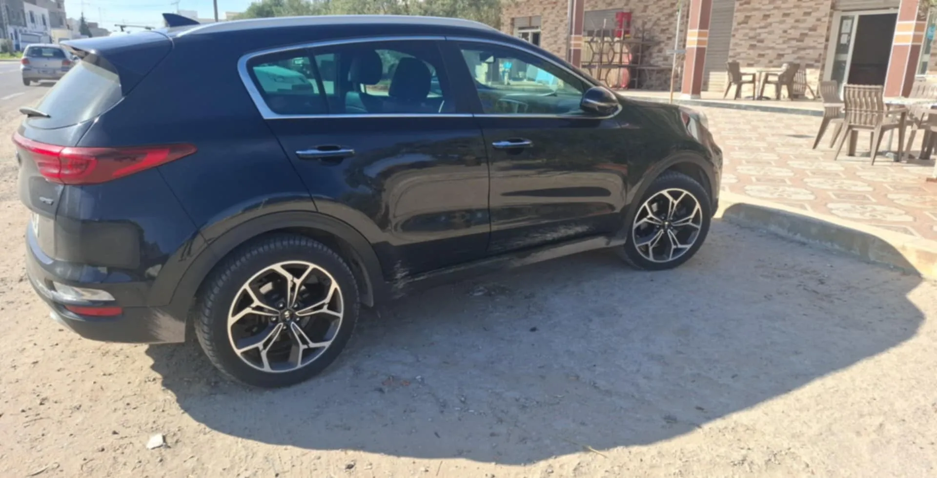 Kia sportage gt line à Mahdia - Photo 3