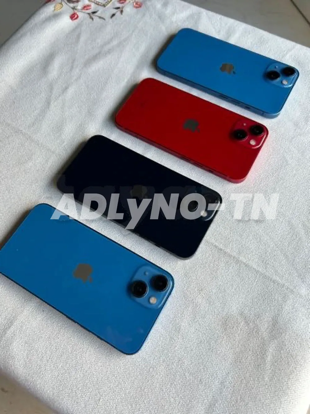 iPhone 13 128G/256G Bleu et Noire état neuf comme cacheté aucune rayure ni défaut peu servi importé validé sur sajalni jamais réparé avec le câble d'origine et facture boutique 256G batt 85% duos à 1750dt 128g batterie 91% a 1650d Tel 20172643 à Tunis - Photo 3