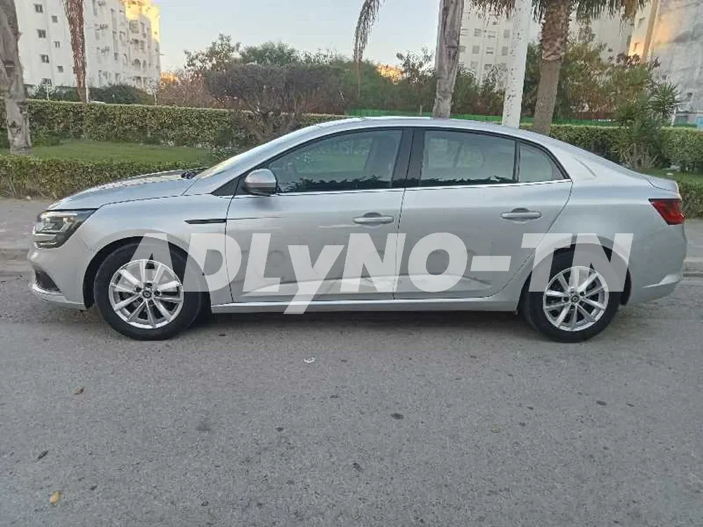Mégane 4 sedan toutes options à Tunis - Photo 2