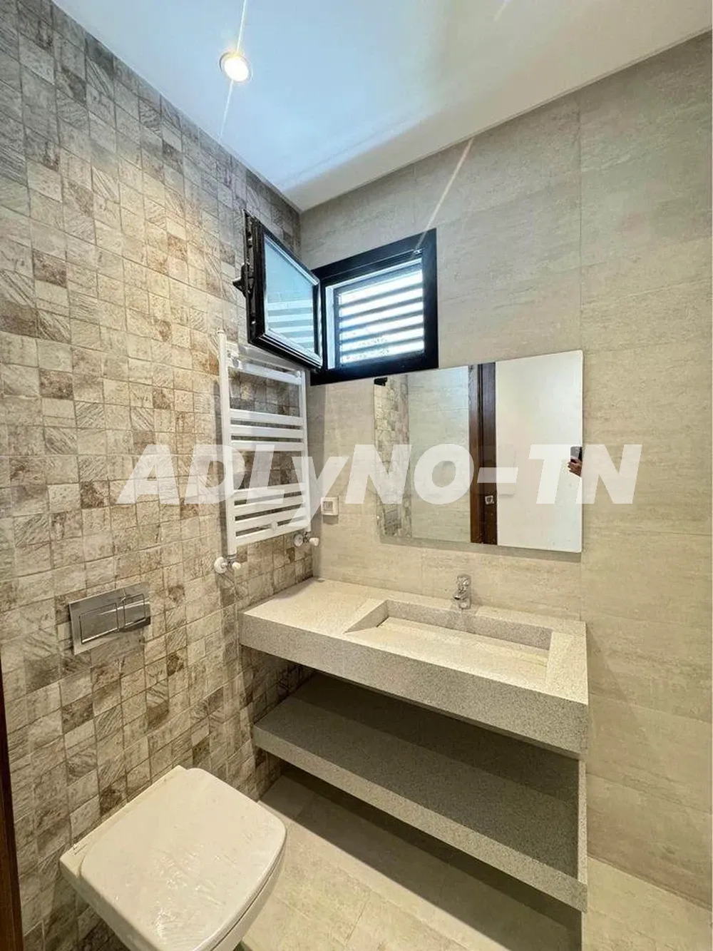 a vendre une villa S+3 avec piscine a la soukra à Ariana - Photo 7